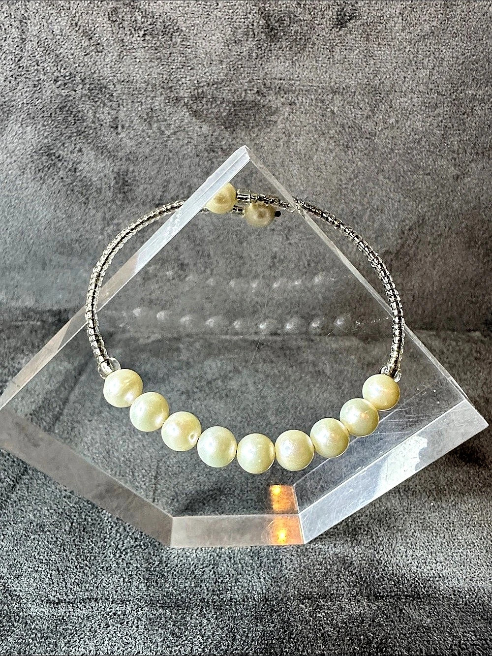 Pearl Bead Bracelet Like New